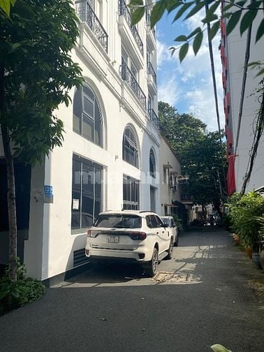 Cho thuê sàn văn phòng 80m2 Đào Duy Anh, P.9, Q.PN. Giá 20tr