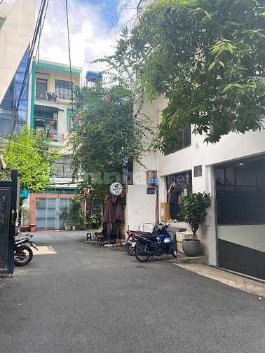 Cho thuê sàn văn phòng 80m2 Đào Duy Anh, P.9, Q.PN. Giá 20tr