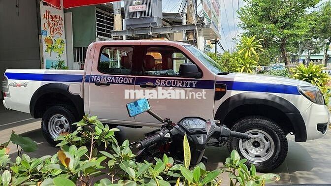 Ford Ranger 2010 XL 2.5 4X4 MT - 181000 km
