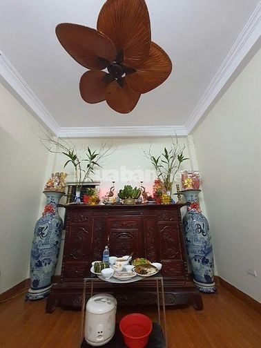 Cho thuê  nhà Nguyên Căn - ô tô để trong nhà