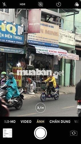 nhà đang ở 1 + lủng ngay mũi tầu bình Long