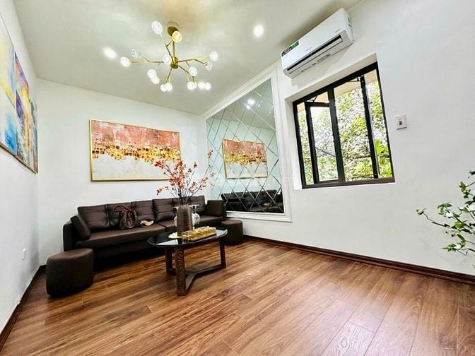 Siêu hiếm, căn hộ đẹp long lanh gần ngã tư Vọng, 80 m2, chỉ 6 tỷ