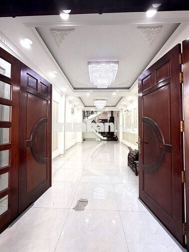 Nhà 3 tầng mới xây lung linh, rất đẹp, 4m x 22m, 4PN,4WC,đg 12m Bà Hom