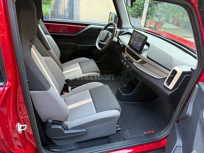 VinFast VF3 Đỏ Ruby 2025 Pin Mua odo 3800km