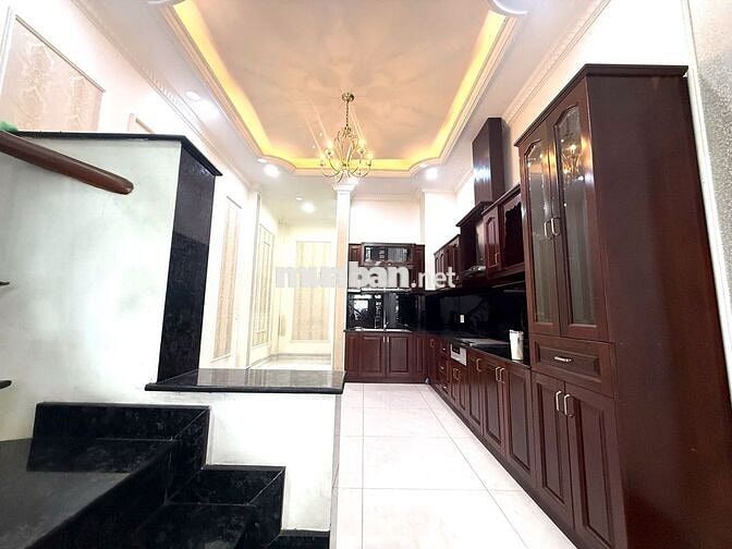 Nhà 3 tầng mới xây lung linh, rất đẹp, 4m x 22m, 4PN,4WC,đg 12m Bà Hom
