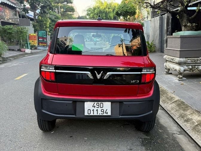 VinFast VF3 Đỏ Ruby 2025 Pin Mua odo 3800km