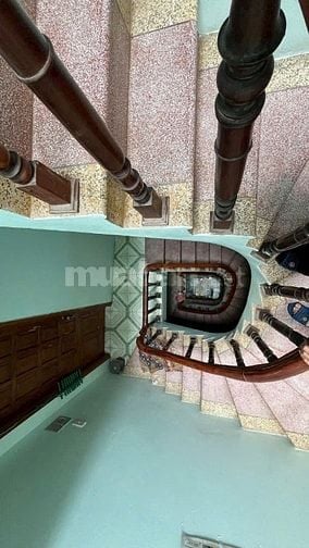 Bán Nhà Riêng Tại Phố Nam Đồng, 7,98 tỷ, 33m2 x 4 Tầng, Ngay hồ Đắc Di