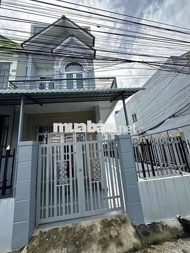 Nhà mặt tiền đường thánh thất tân kim cần giuộc long an