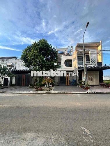 Đất lavender mặt tiền đường 17m cần bán gấp