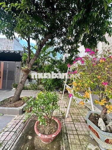 Đất lavender mặt tiền đường 17m cần bán gấp