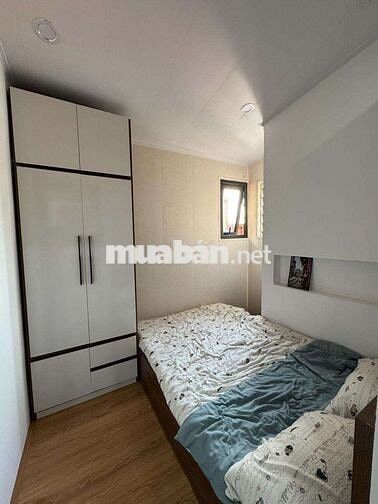 Hơn 2tỷ tt phố Minh Khai, 50m 2PN, ô tô đỗ tòa nhà, tặng full nội thất