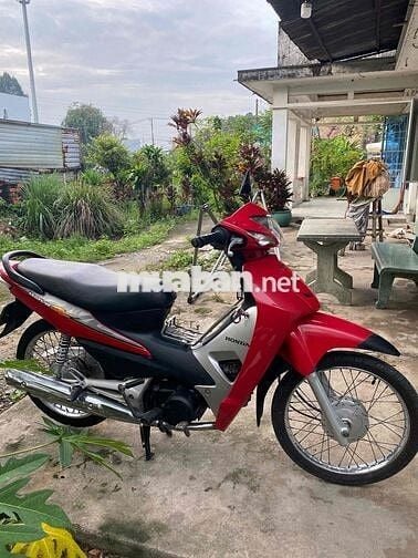 bán xe như hinh xe nhà đang đi máy êm như chó tho
