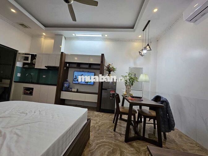 Studio 1 ngủ ngõ 28 Tứ Liên .Tây Hồ 
Sẵn tầng 1 ngày 28/10 
DT : 30m