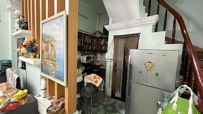 Bán Nhà Riêng Tại Phố Nam Đồng, 7,98 tỷ, 33m2 x 4 Tầng, Ngay hồ Đắc Di