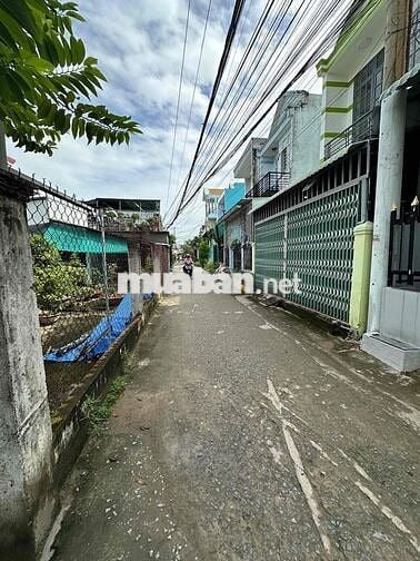 Nhà mặt tiền đường thánh thất tân kim cần giuộc long an
