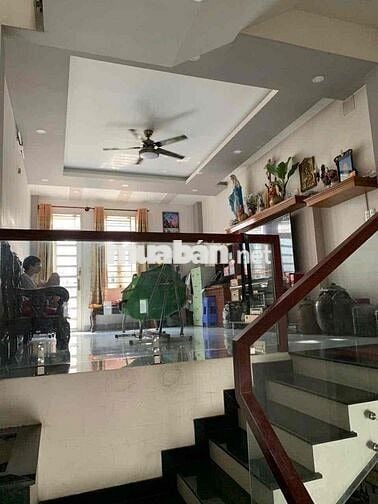 CẦN BÁN GẤP NHÀ MẶT TIỀN KINH DOANH SIÊU ĐẸP 4x20m