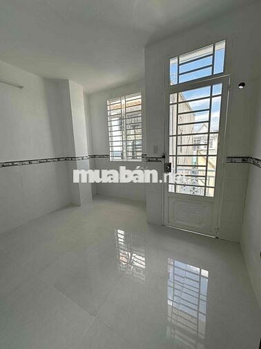 Nhà mặt tiền đường thánh thất tân kim cần giuộc long an