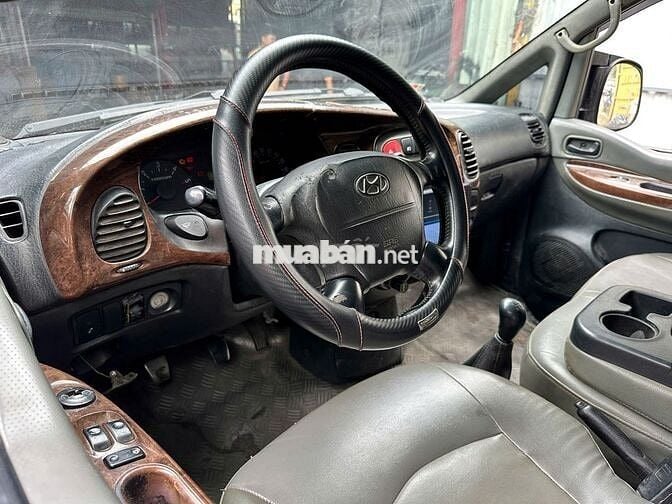 Hyundai Starex 2004  - 244636 km - Còn tốt