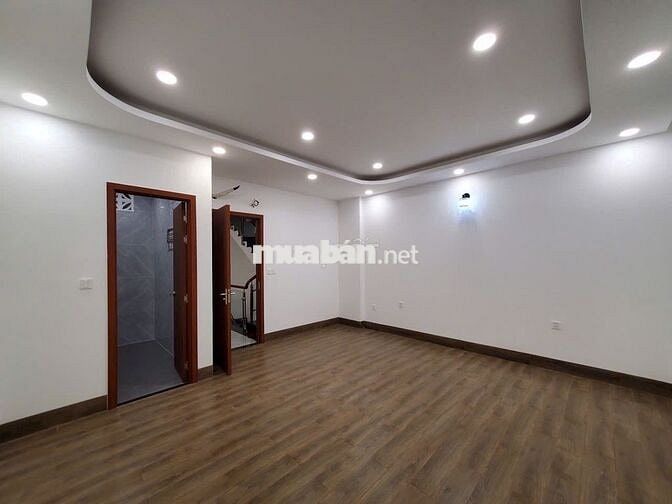 Nguyên căn 5x21m, Hầm 4 tầng (4PN 5WC) ở Vạn Phúc, máy lạnh. Giá 33 tr