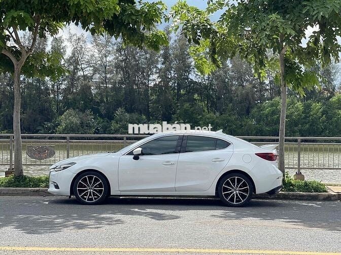 Mazda 3 2*** km