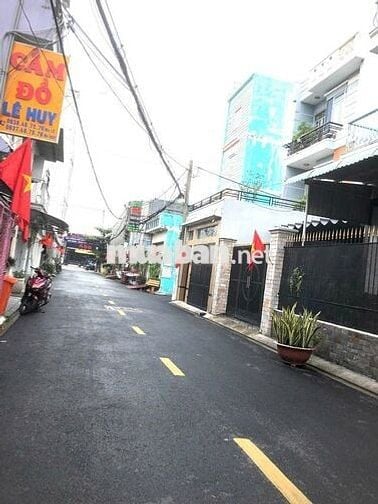 Nhà hẻm Cụt  yên tĩnh, thoáng mát