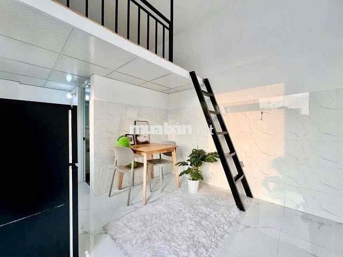 phòng Giá Rẻ Cửa Sổ Trời Thang Máy Ngay Tỉnh Lộ 10 - Nhà Thờ Phao Lô