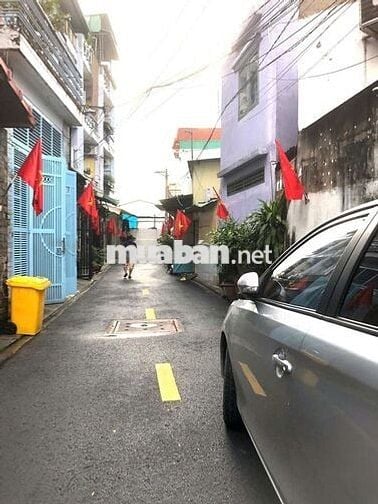 Nhà hẻm Cụt  yên tĩnh, thoáng mát