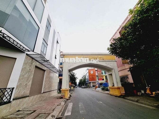 Nhà 1 trệt 2 lầu mặt tiền kinh doanh chỉ 4tỷ 8