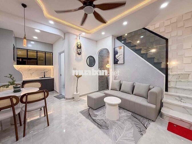 NHÀ ĐẸP NỞ HẬU PHONG THUỶ – PHAN VĂN TRỊ, BÌNH THẠNH – 2 TẦNG – 3PN