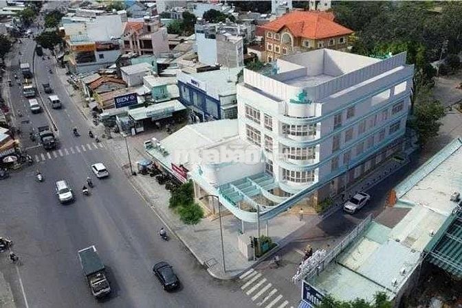 TÒA NHÀ 1300M² GÓC 2 MT NGUYỄN OANH