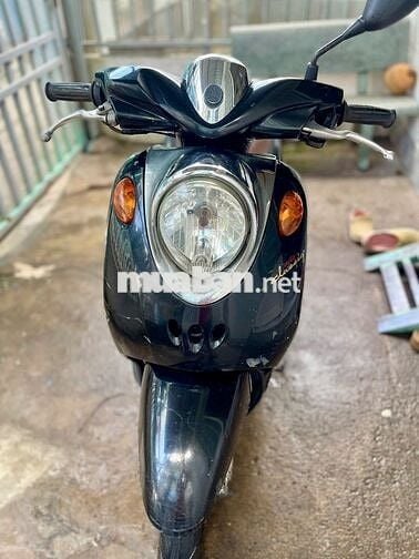 Xe máy Yamaha Mio Classico màu đen
