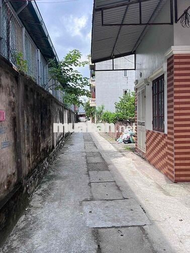 CHÍNH CHỦ BÁN ĐẤT CÓ SẴN NHÀ CẤP 4 ĐẦY ĐỦ TIỆN NGHI