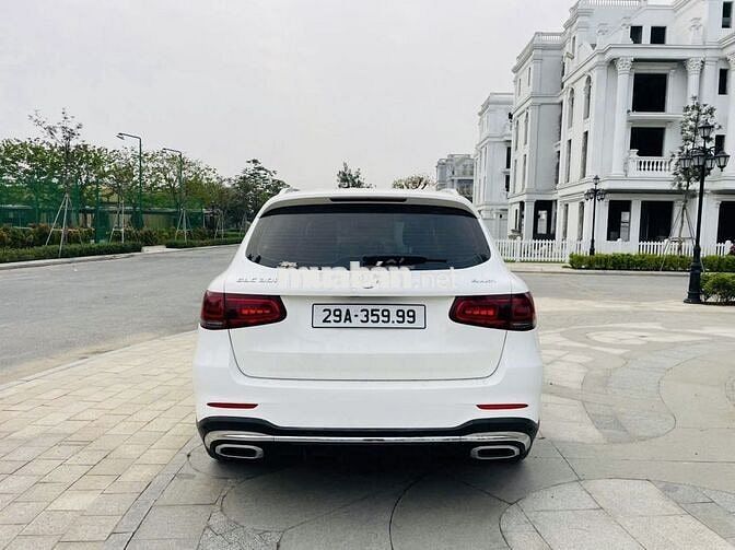 Mercedes Benz GLC 2022 300 4Matic - 42000 km