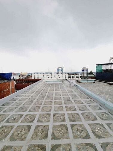Nhà 1 trệt 2 lầu mặt tiền kinh doanh chỉ 4tỷ 8