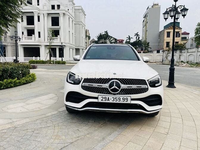 Mercedes Benz GLC 2022 300 4Matic - 42000 km