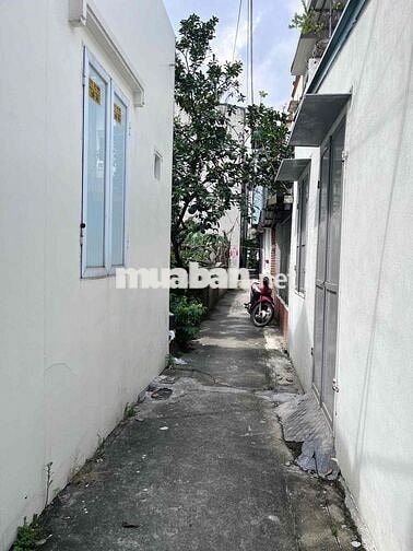 CHÍNH CHỦ BÁN ĐẤT CÓ SẴN NHÀ CẤP 4 ĐẦY ĐỦ TIỆN NGHI