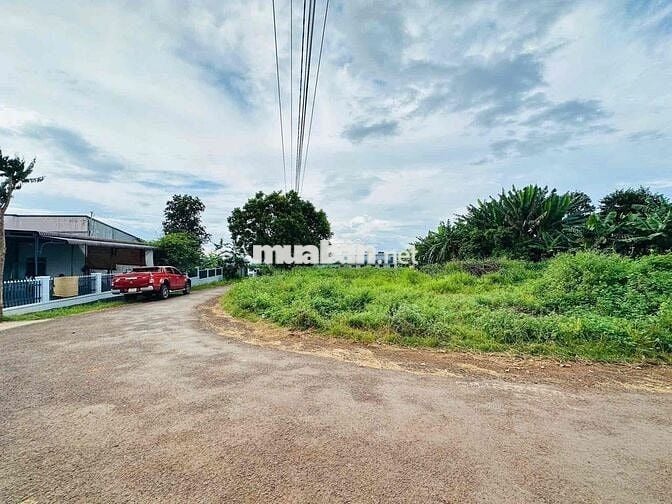 Cần Bán Lô Đất 2 Mặt Tiền Đường - P.BMT. (thôn 4 Cưebua
