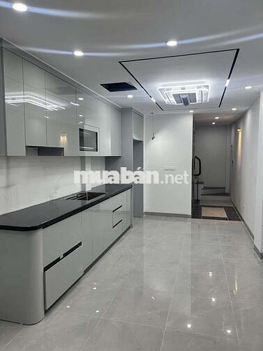 Nhà gần phố vũ tông phan 6 tầng thang máy xây mới