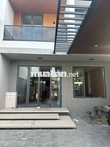 Bán Nhà Đẹp 1 Trệt 1 Lầu Ngang 8m x24m Mặt Tiền Trần Quang Diệu Bà Rịa