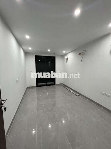 Nhà gần phố vũ tông phan 6 tầng thang máy xây mới