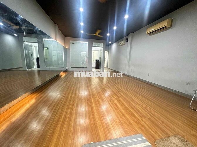 Cho thuê ncc hẻm ô tô rộng 230m2 ngay Hoàng Hoa Thám Bình Thạnh