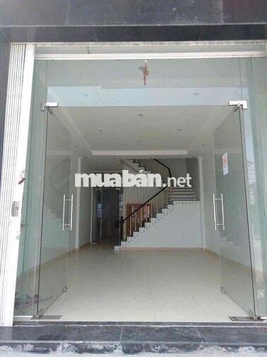 Mặt tiền 1 trệt 3 lầu đường Trần Hoàng Na