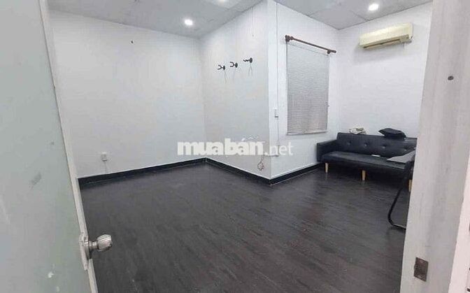 Cho thuê ncc hẻm ô tô rộng 230m2 ngay Hoàng Hoa Thám Bình Thạnh