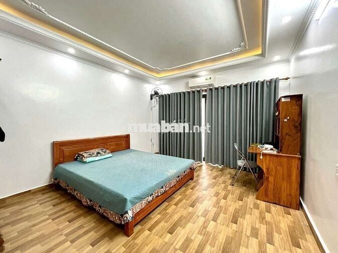 Cần bán gấp nhà mặt đường nhánh phân lô tại khu tái định cư Vĩnh Niệm