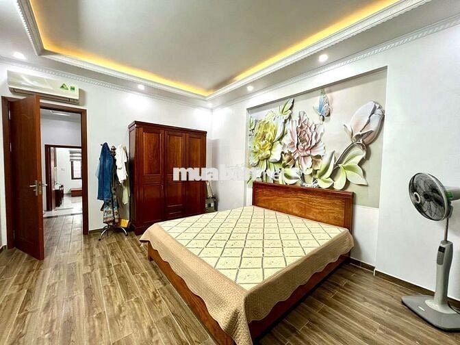 Cần bán gấp nhà mặt đường nhánh phân lô tại khu tái định cư Vĩnh Niệm