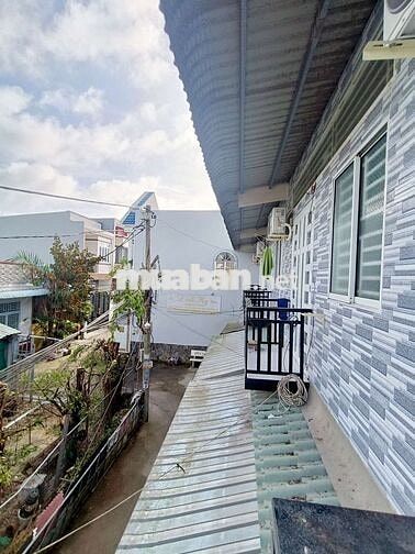 Bán 3 căn trệt lầu cách đường Trần Chiên 20mét