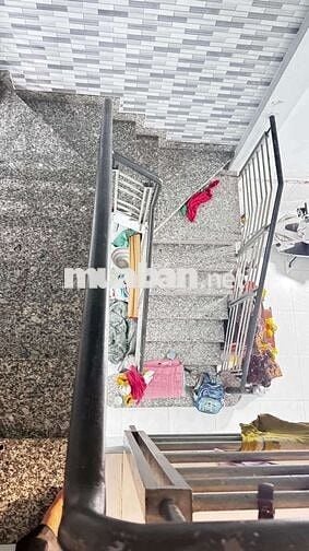 Rẻ quá khách ơi! Nhà Tây Lân hẻm tải lớn! DT 4❌24 1lầu sân 10m 2pn2wc