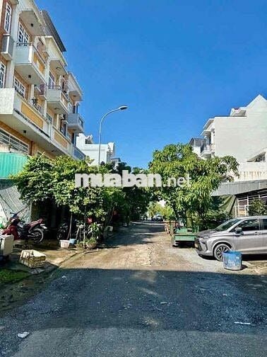 BÁN NHÀ QUẬN 8, NGAY CHỢ BÌNH ĐIỀN, 80m2, 5x16m, 2 TẦNG, SHR, ĐƯỜNG 1