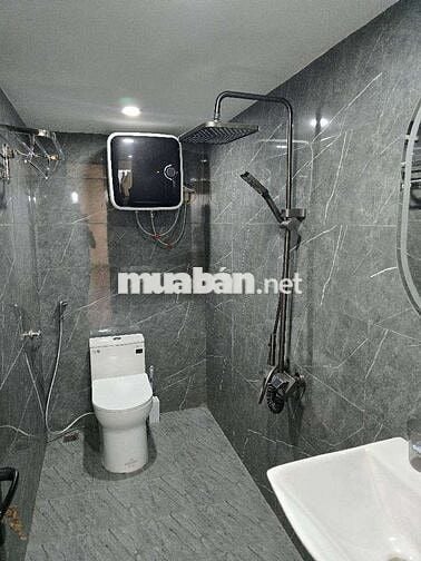 Nhà đẹp full nội thất, chỉ việc ở