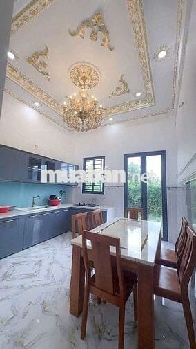 Bán nhà mặt đường nhựa 8m cần Giuộc Long An